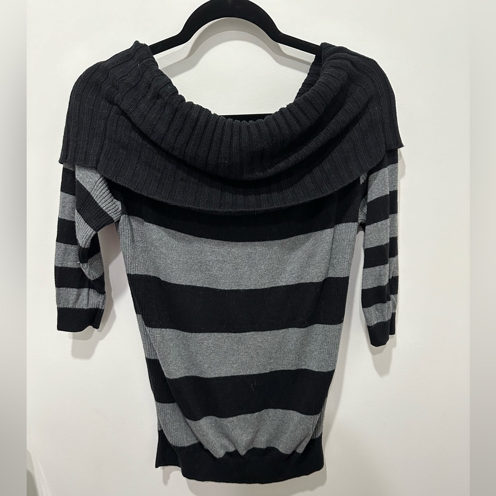 Express 3/4 sleeve cowl neck sweater